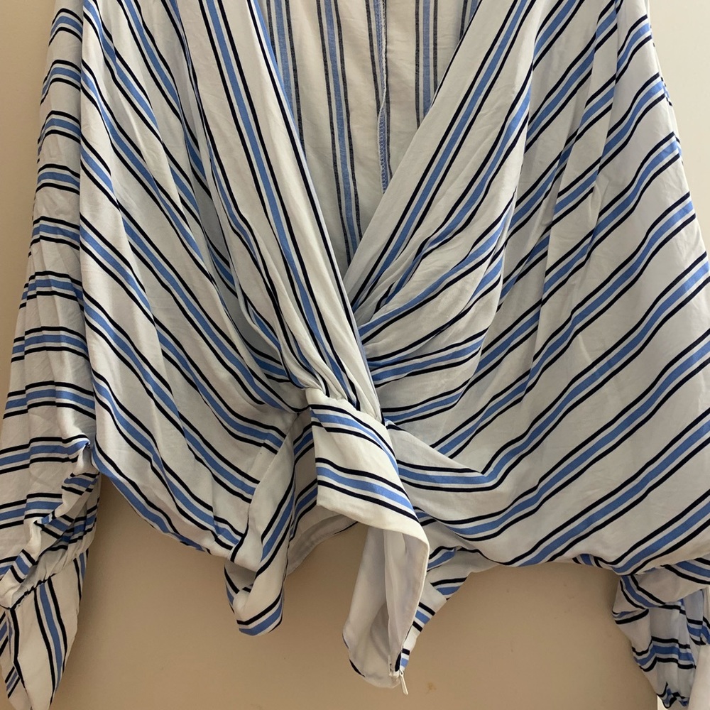 ASOS Batwing Plunge Top - Picture 5 of 5